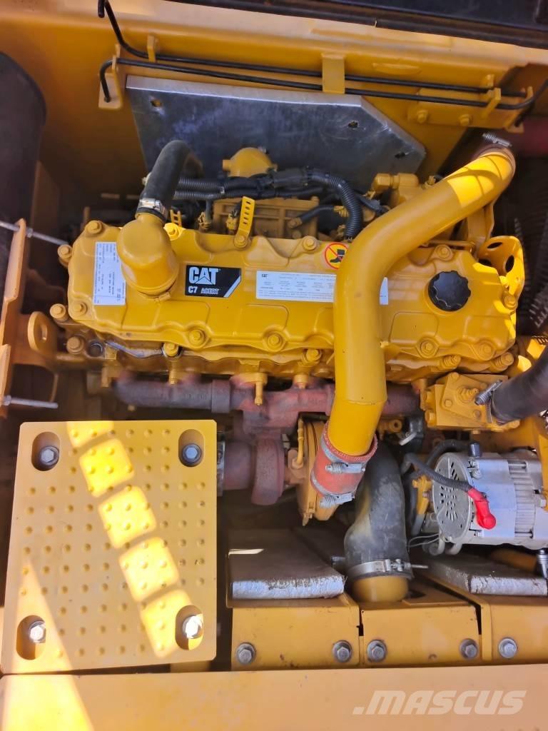 CAT 329 D2L Roomikekskavaatorid