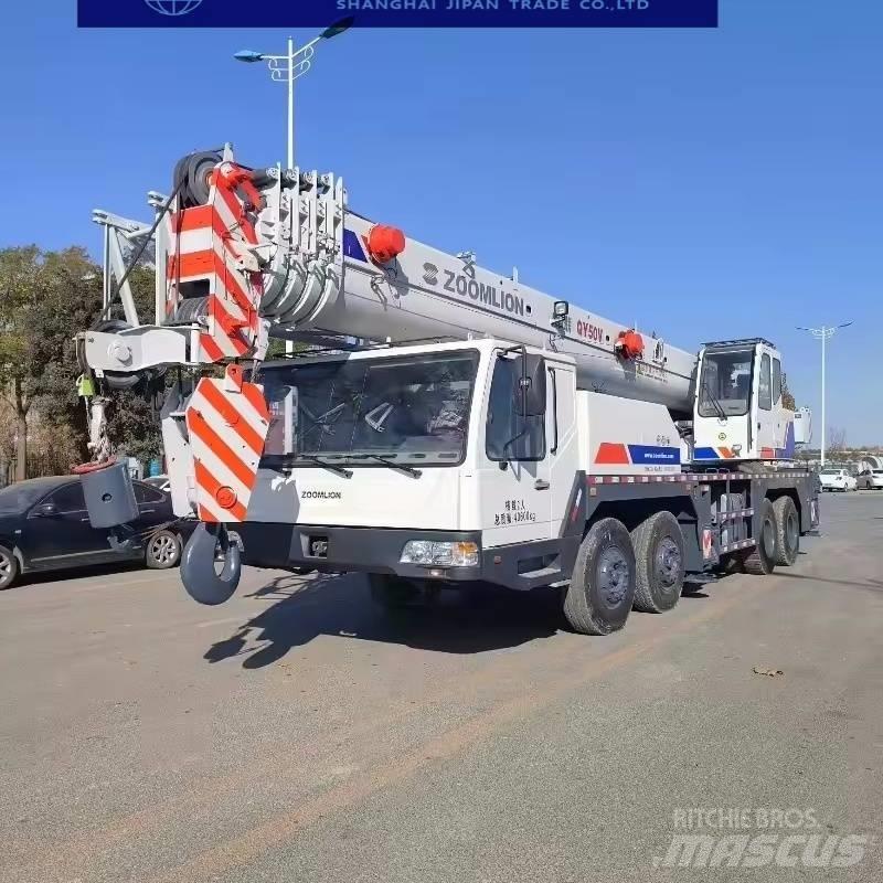 Zoomlion QY50V Maastikutõstukid