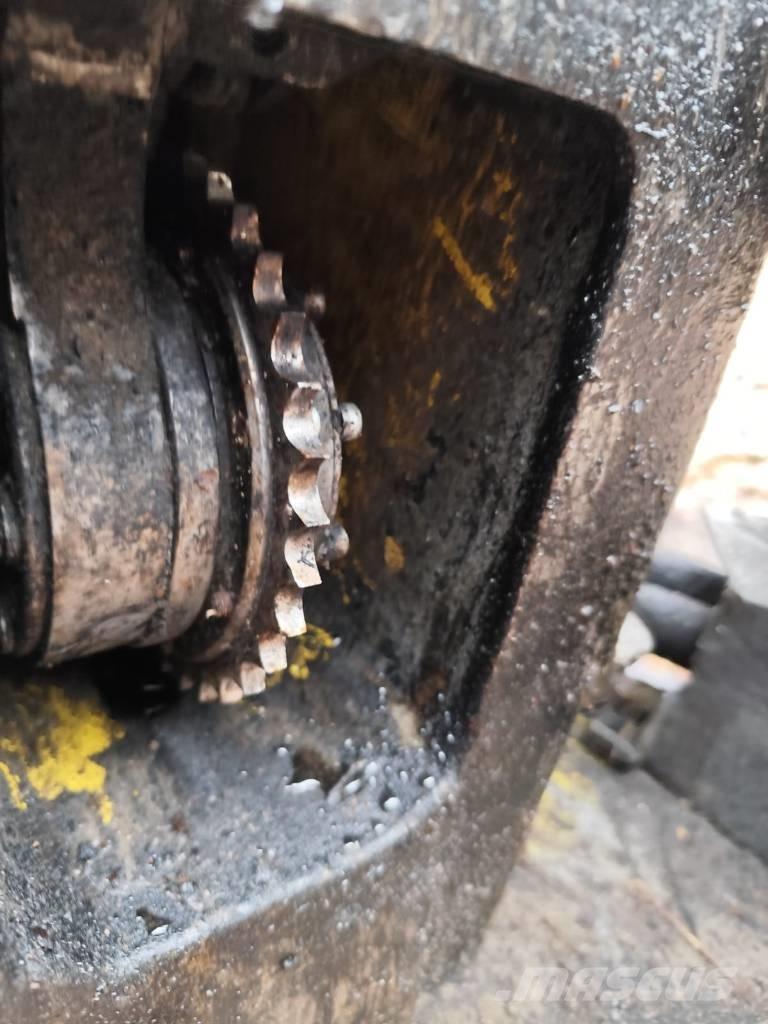 John Deere 770 Harvesterid