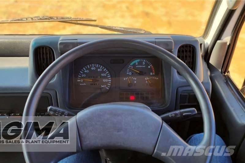 Nissan UD40 Muud veokid