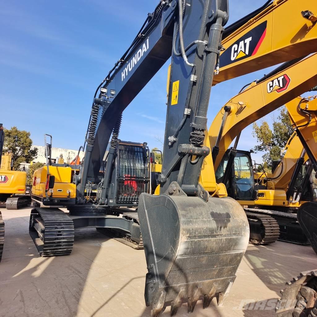 Hyundai 220LC-9T Roomikekskavaatorid