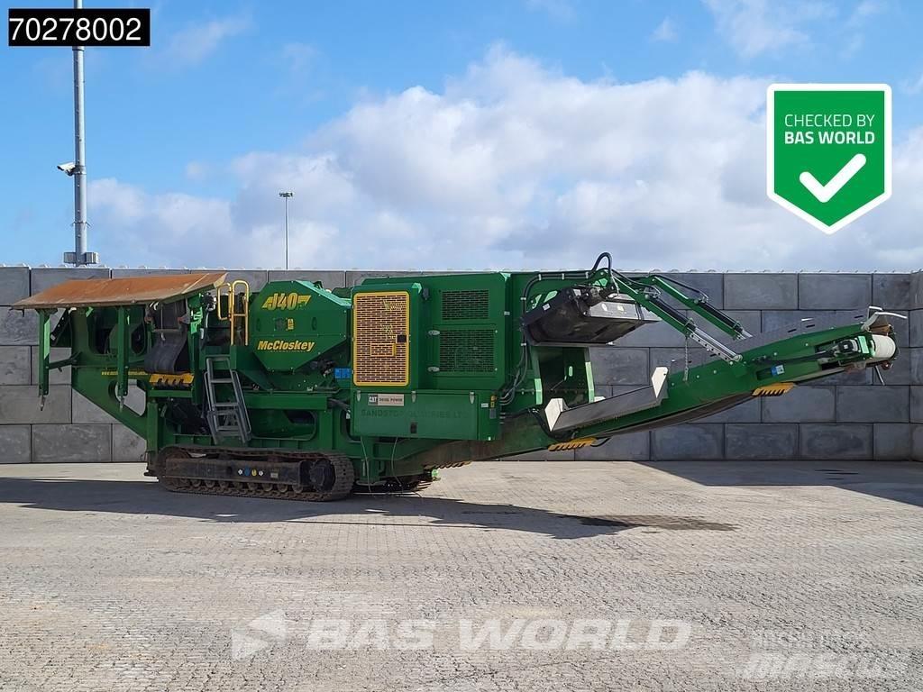 McCloskey J40 V2 Iseliikuvad purustid