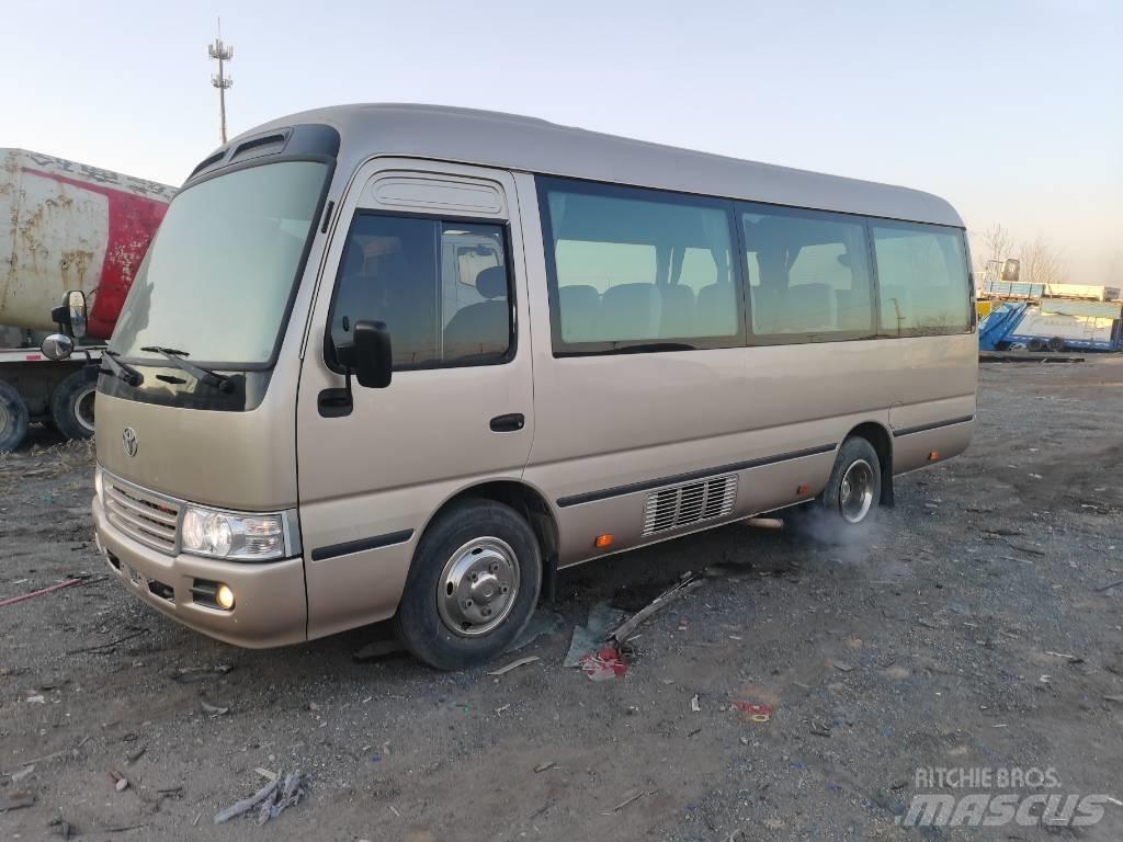 Toyota Coaster Bus Väikebussid