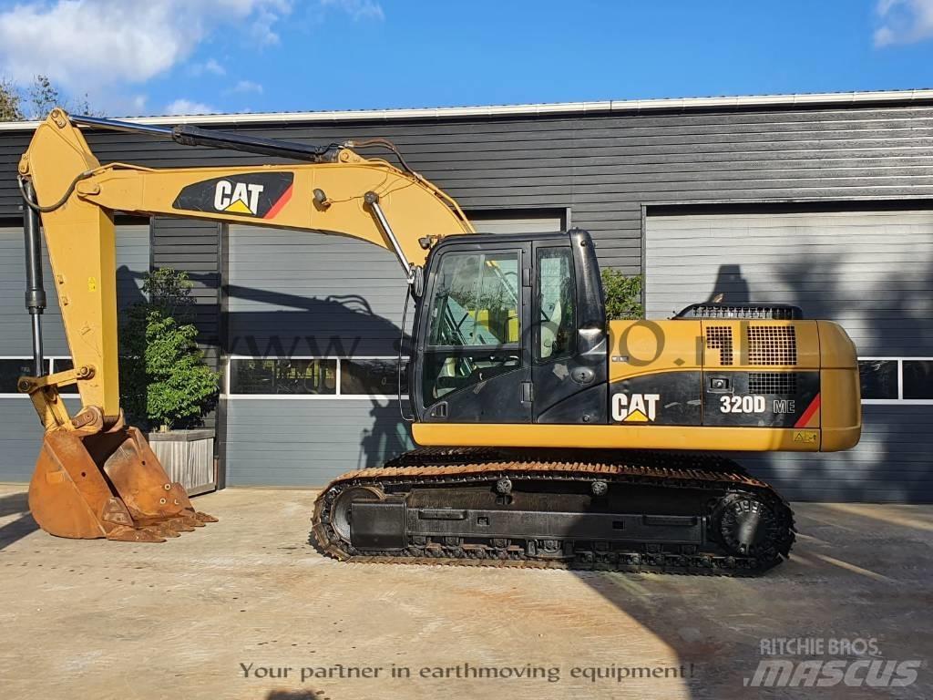 CAT 320 D Roomikekskavaatorid