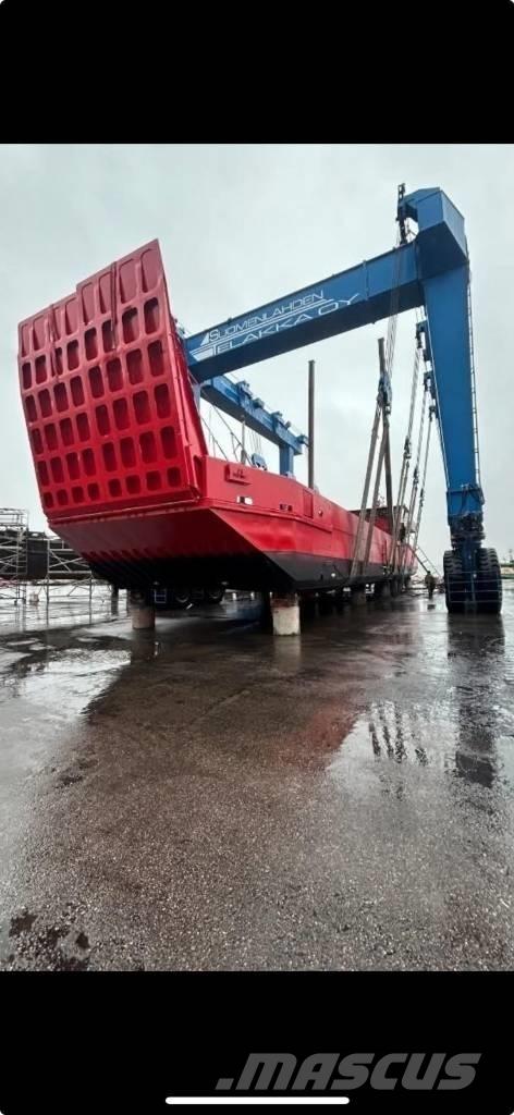  Cargo Ship Ganador Tööpaadid / pargased