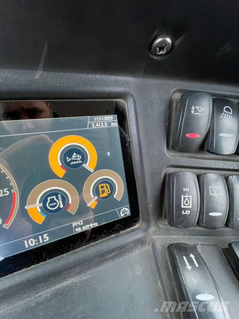 JCB 4 CX Ekskavaatorlaadurid