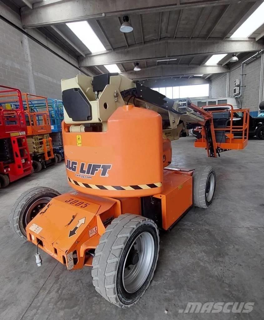 JLG E 450 AJ Iseliikuvad poomtõstukid