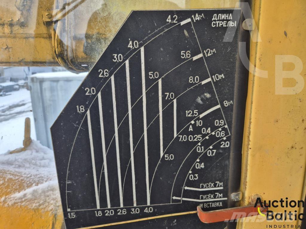 MAZ 5334 Kraanaga veokid