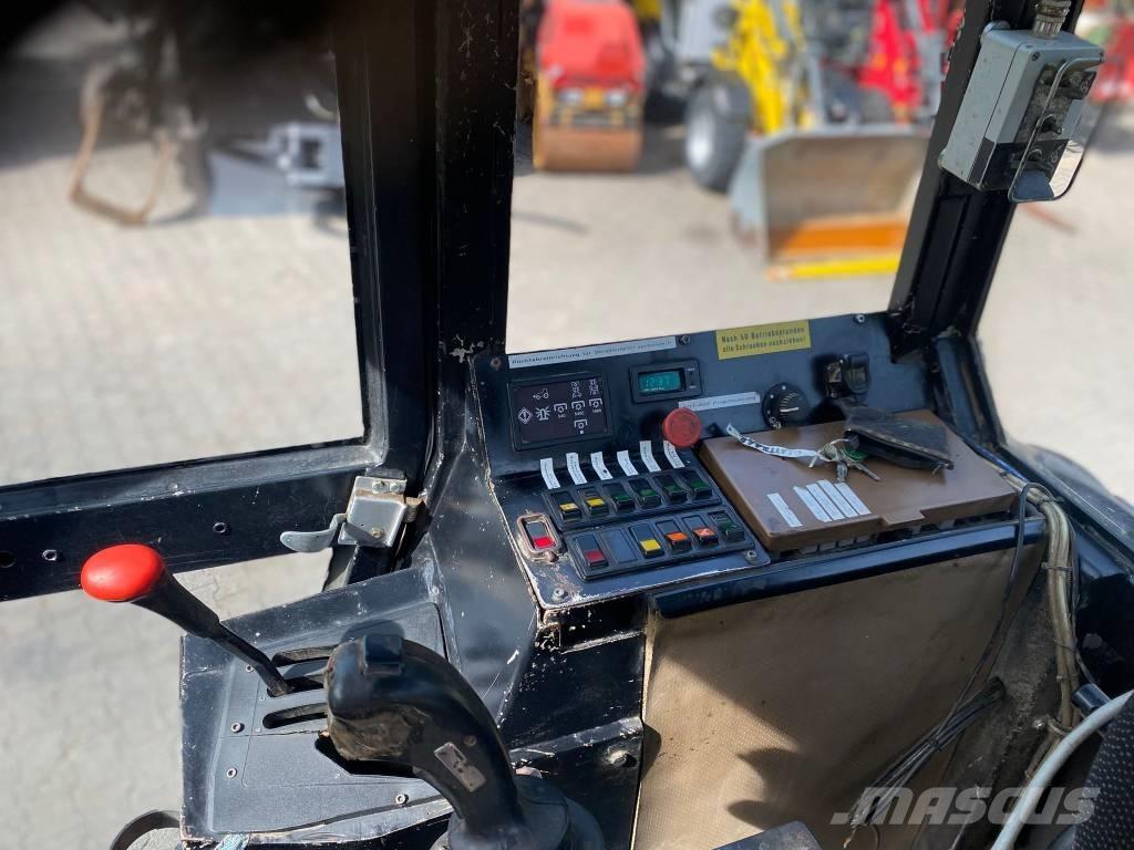 John Deere 6400 Metsatööks kohandatud traktorid