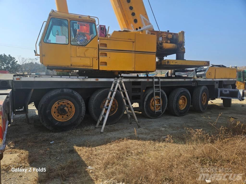 Liebherr LTM1225 Maastikutõstukid