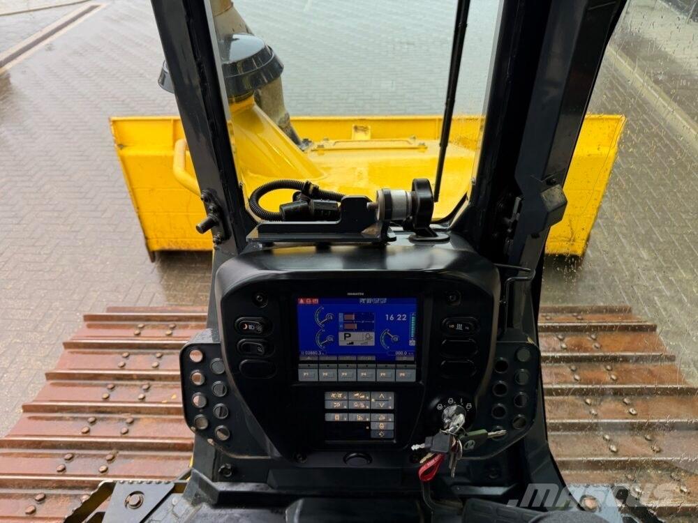 Komatsu D51PXi-24EO Buldooserid