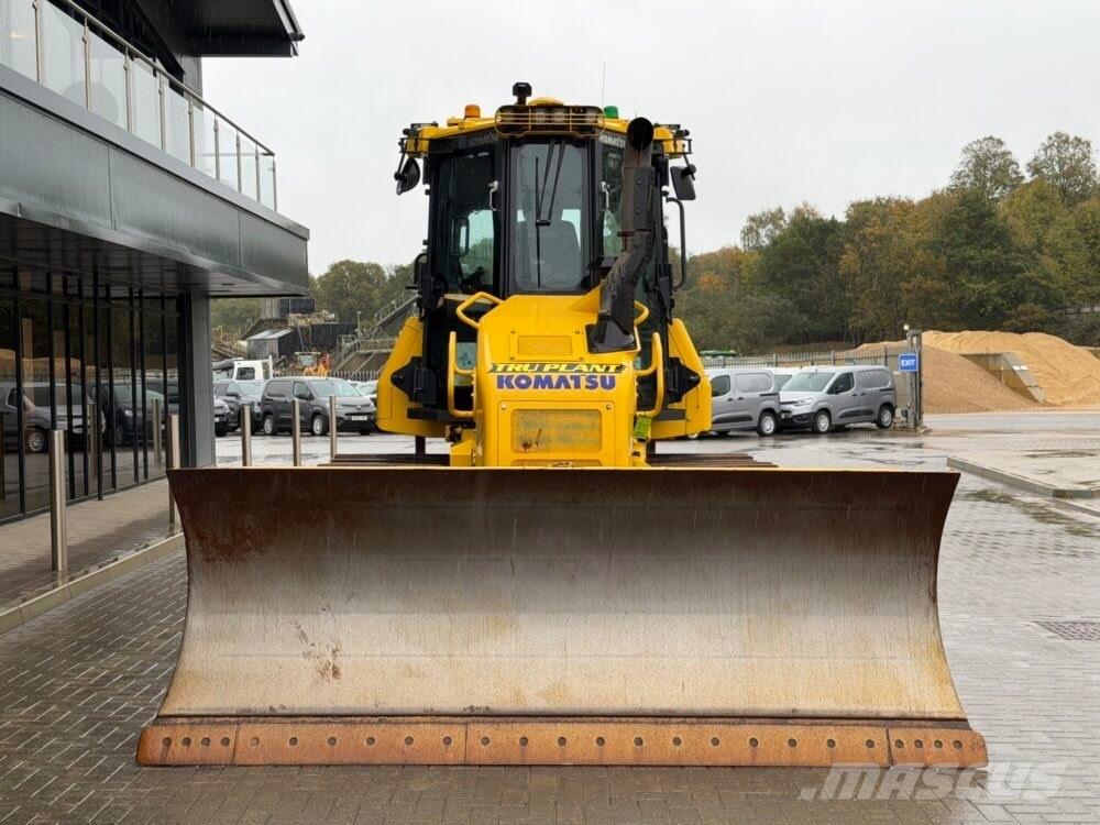 Komatsu D51PXi-24EO Buldooserid