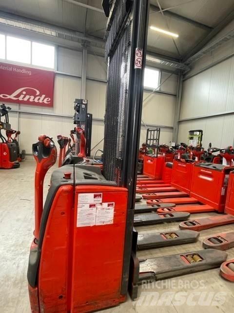 Linde L16 Järelkäidavad virnastajad
