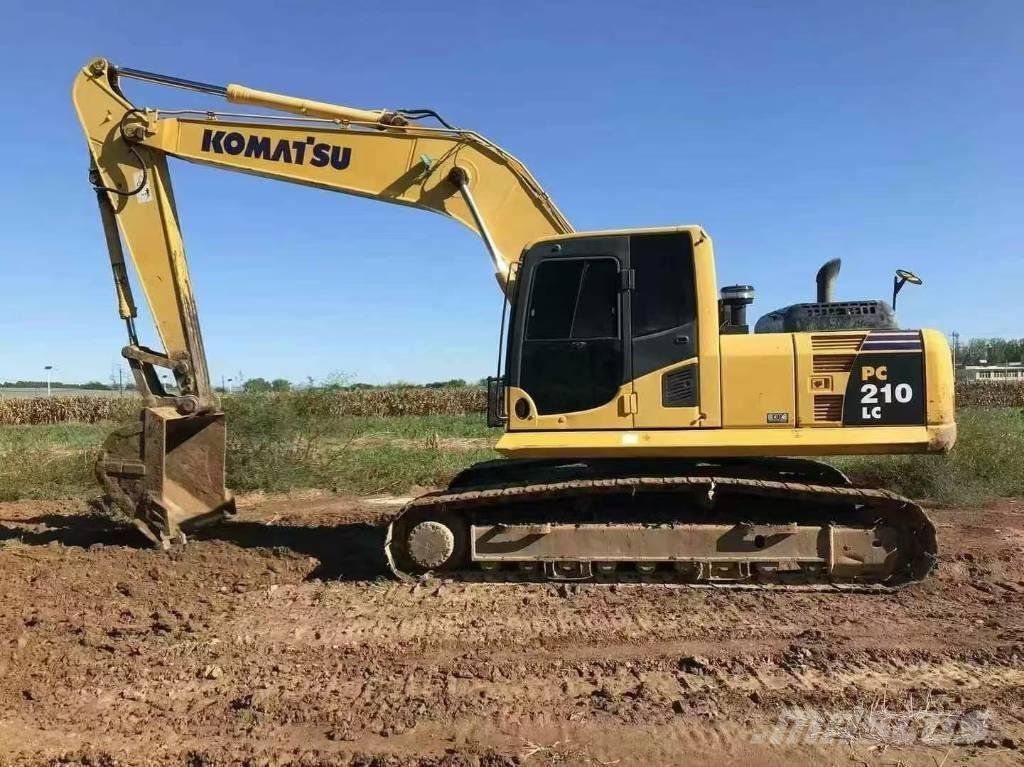 Komatsu PC 210 Roomikekskavaatorid