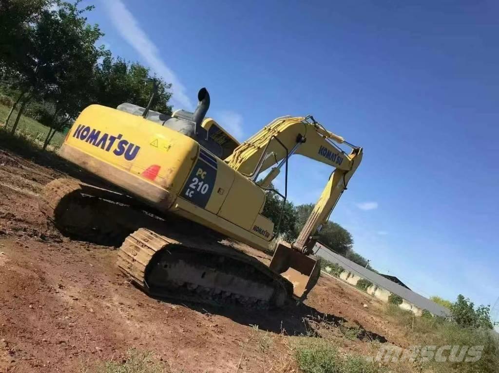 Komatsu PC 210 Roomikekskavaatorid