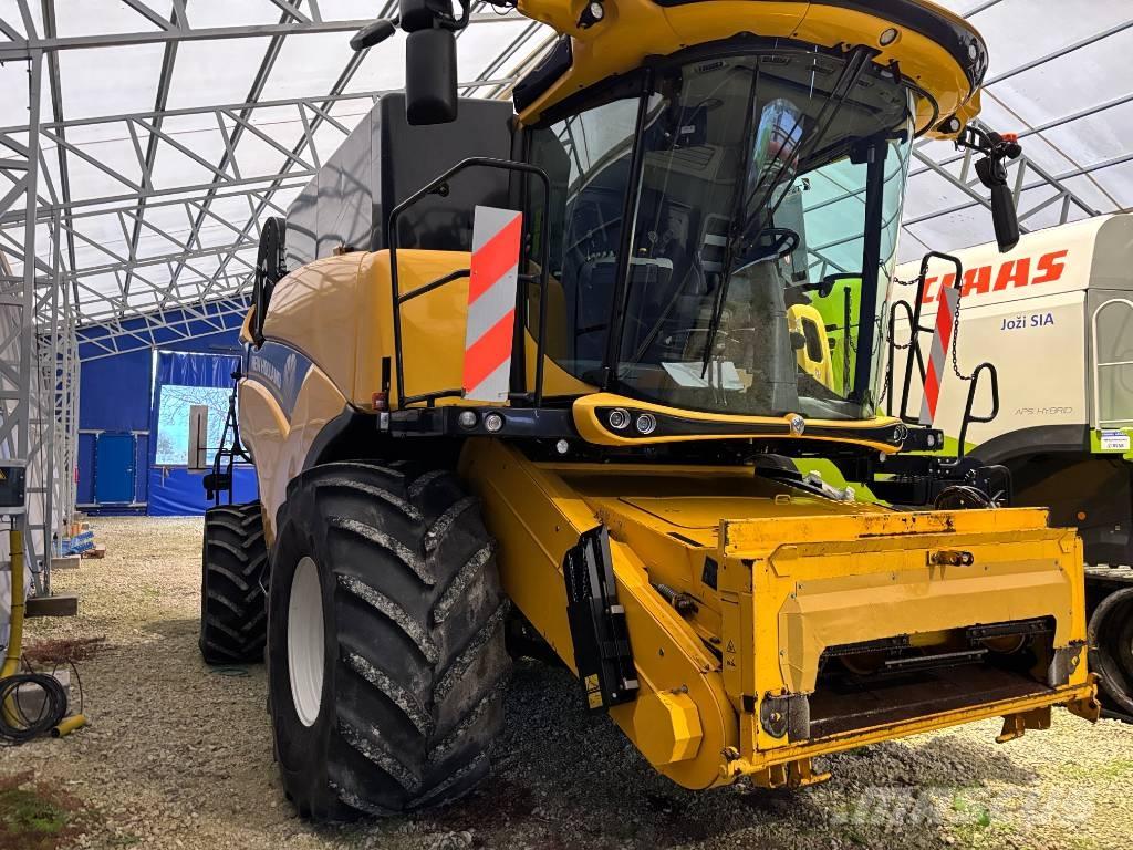 New Holland CX 8.90 Teraviljakombainid