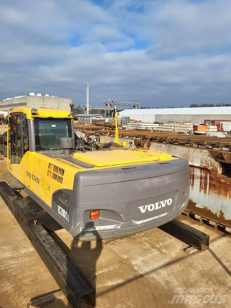 Volvo 210CLR Amfiib ekskavaatorid