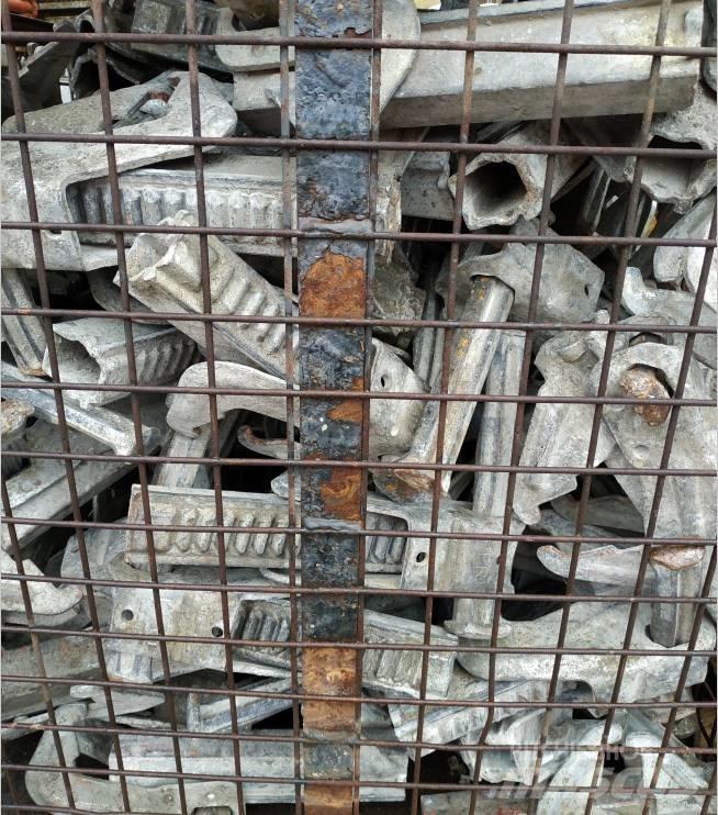 Peri BFD Clamps (Used) Betooni rakised
