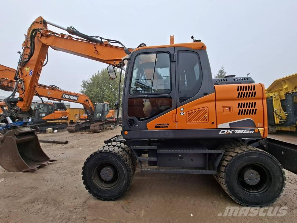 Doosan DX 165 W-5 Ratasekskavaatorid