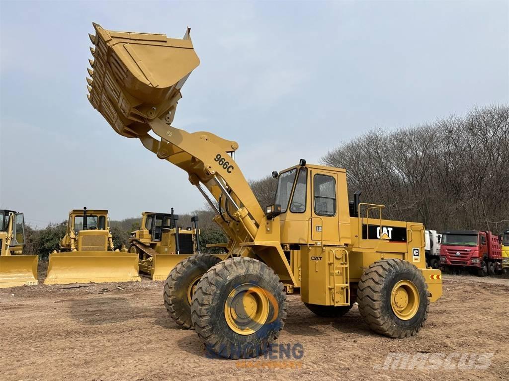 CAT 966C Rataslaadurid