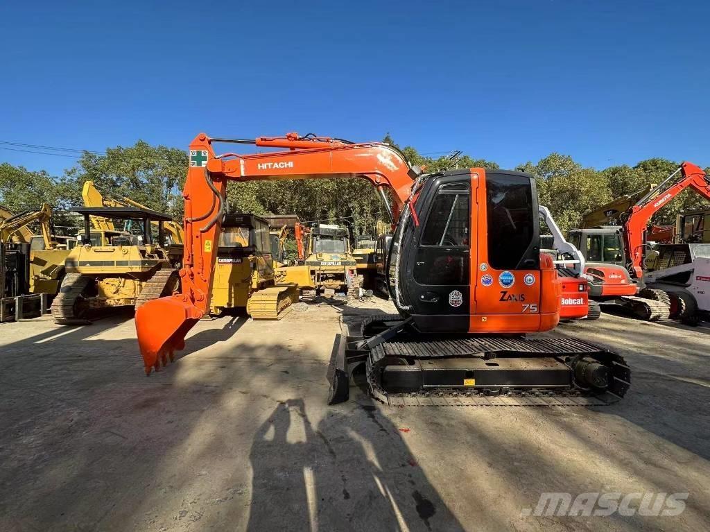Hitachi ZX 75 Roomikekskavaatorid