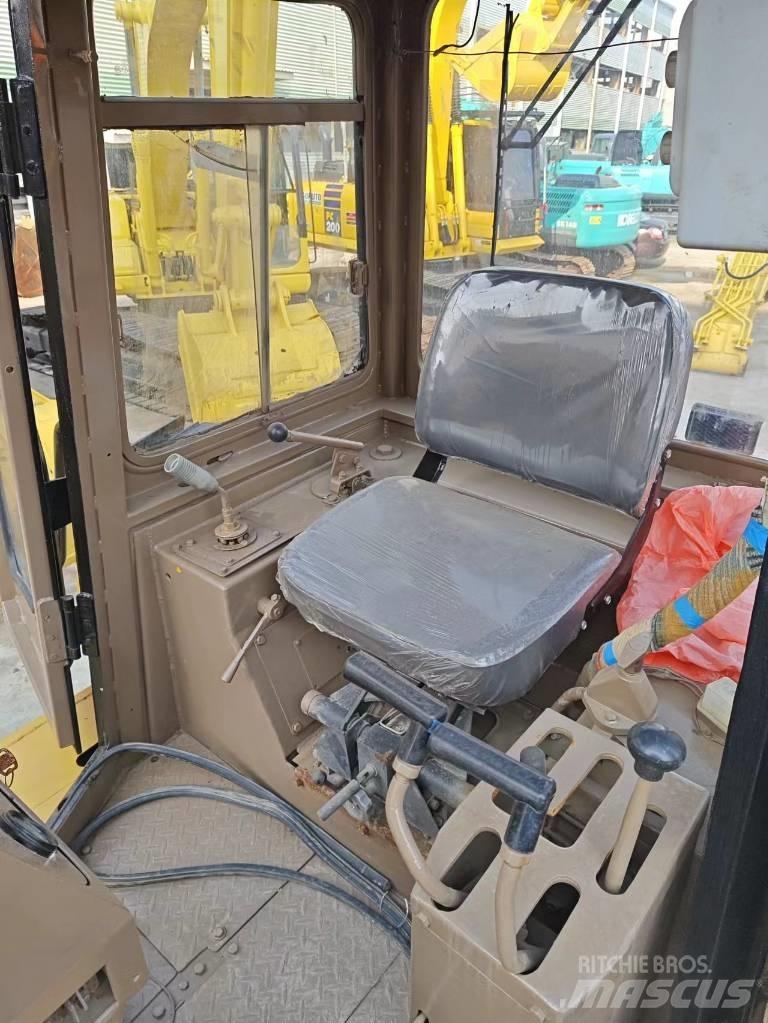 CAT D 6 G Buldooserid