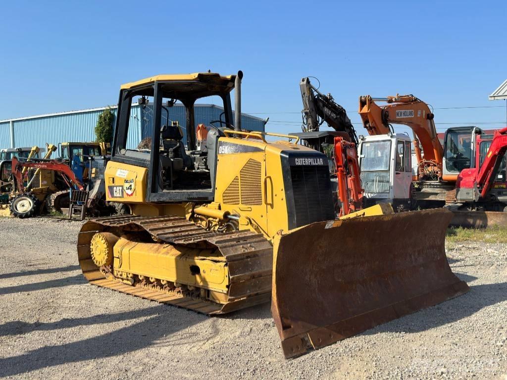 CAT D 5 K LGP Buldooserid
