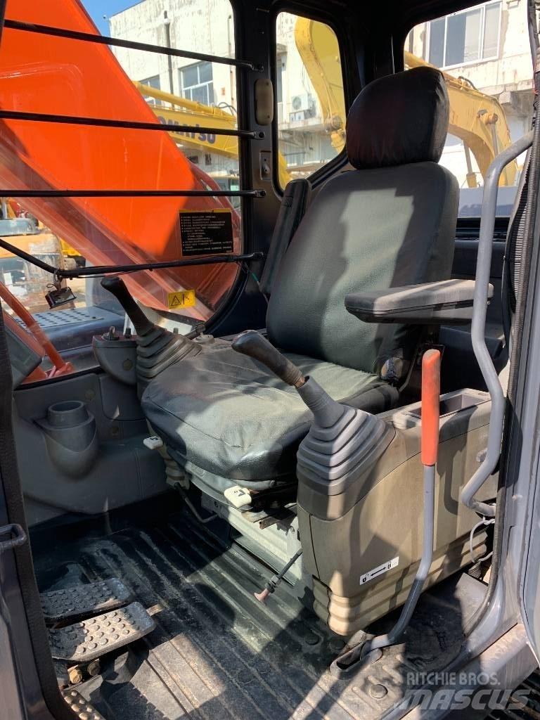 Hitachi Zaxis 240 Roomikekskavaatorid