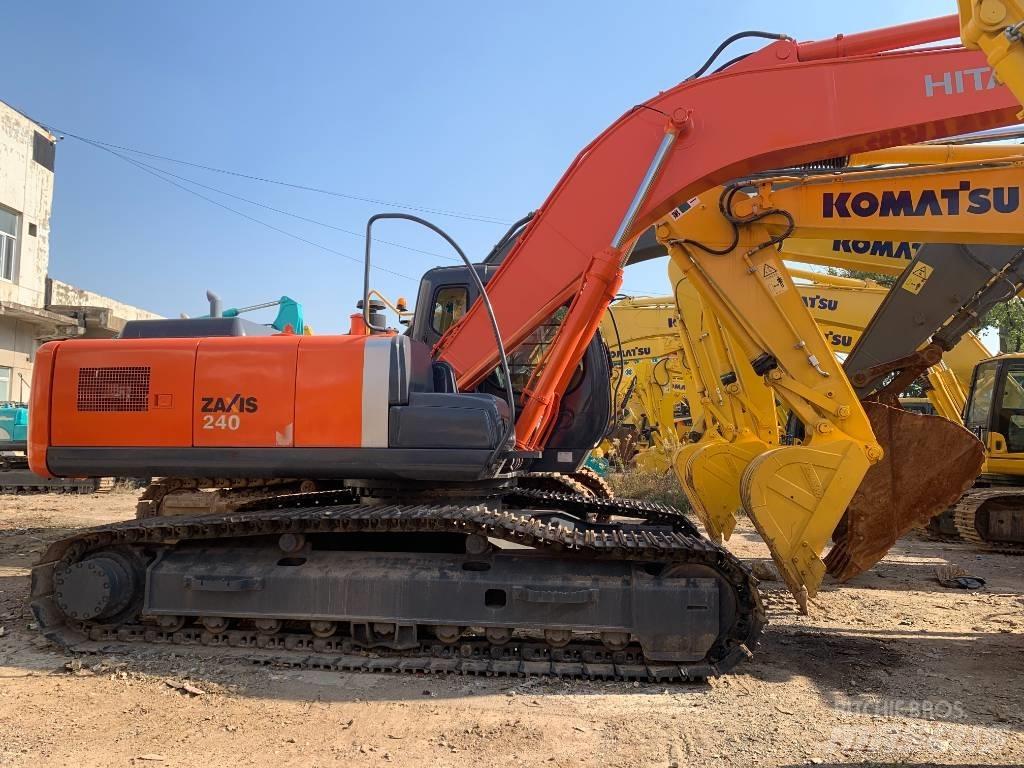 Hitachi Zaxis 240 Roomikekskavaatorid