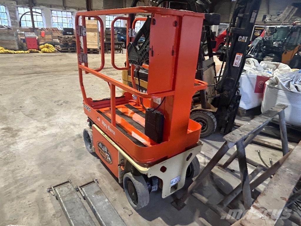 JLG 1230 ES Vertikaalsed mast tõstukid
