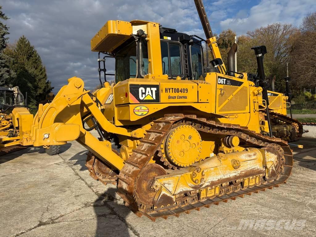 CAT D 6 T XLVP Buldooserid