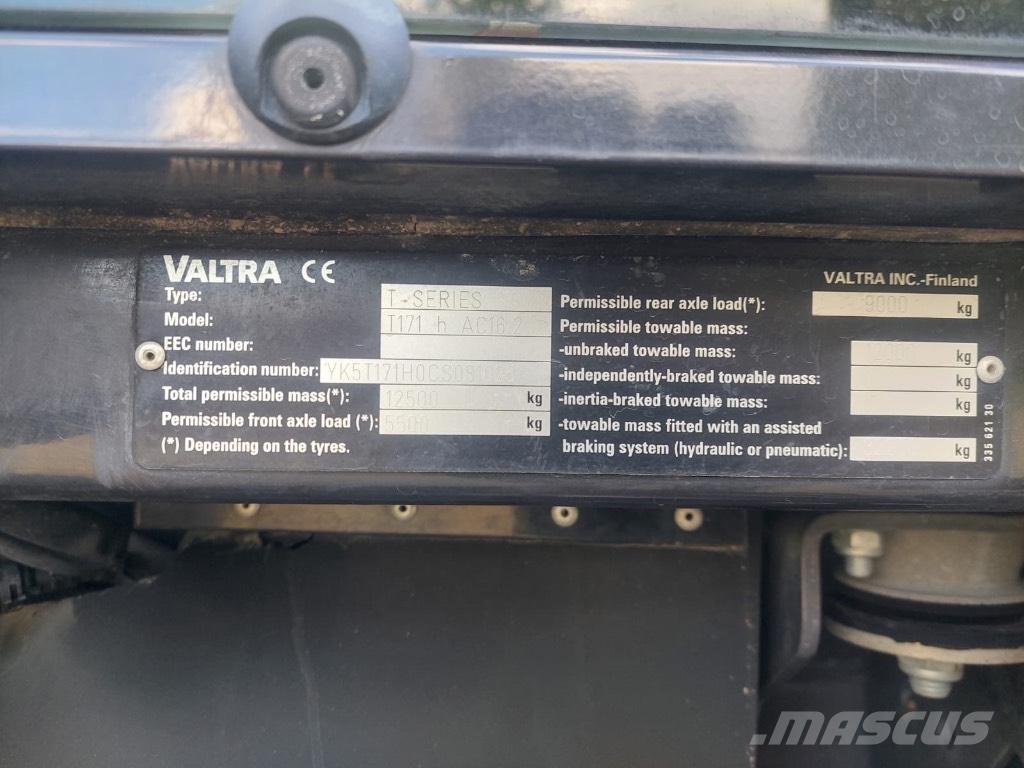 Valtra T 171 H Traktorid