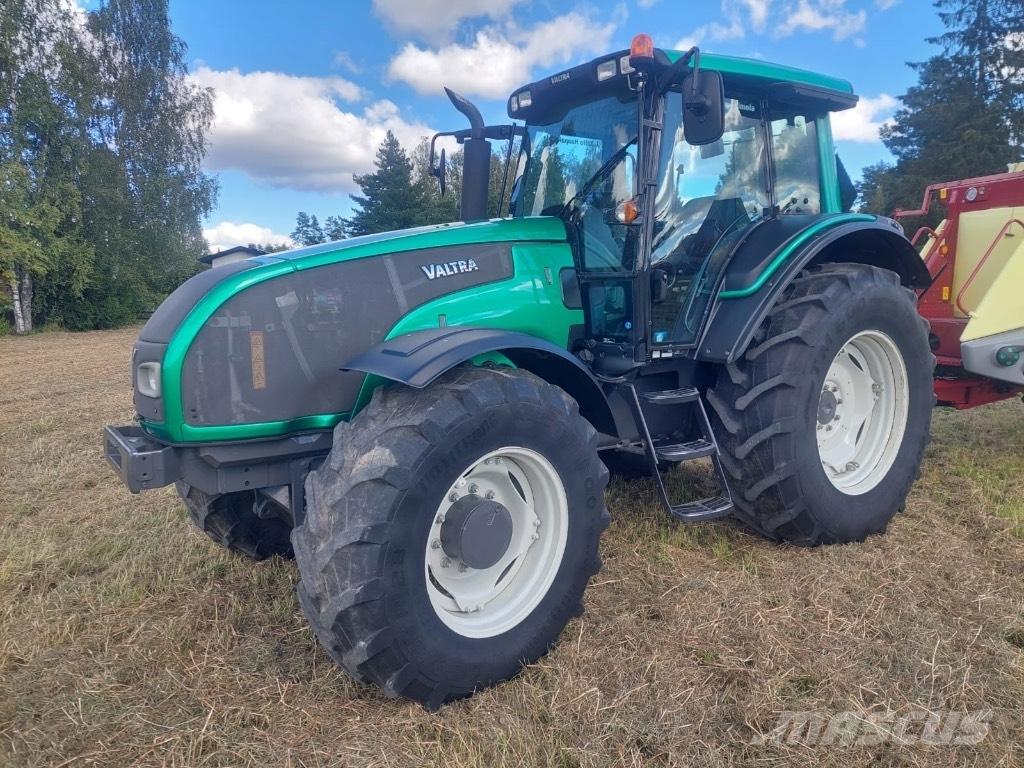 Valtra T 171 H Traktorid