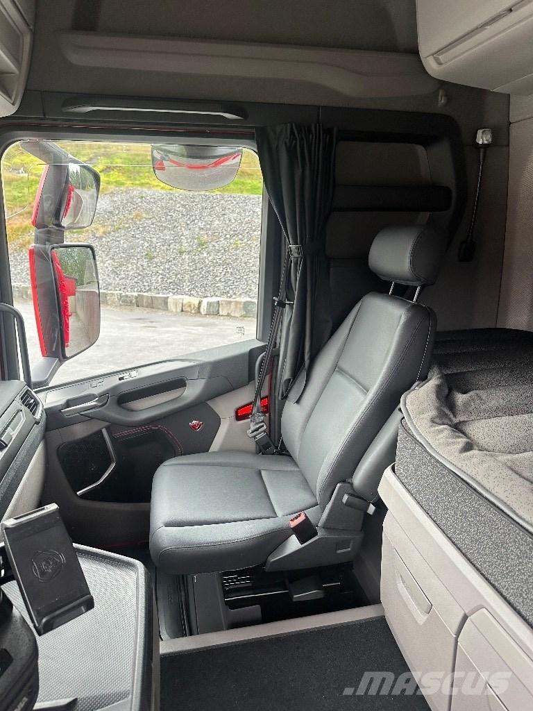 Scania R 590 Hakkeveokid