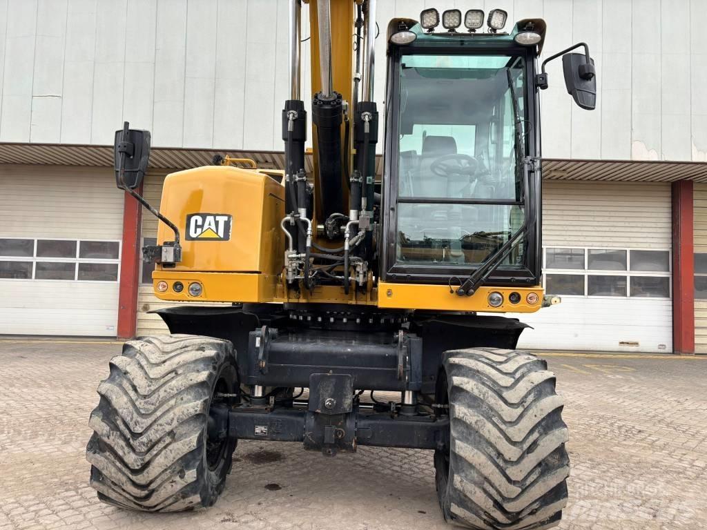 CAT M 318 F Ratasekskavaatorid