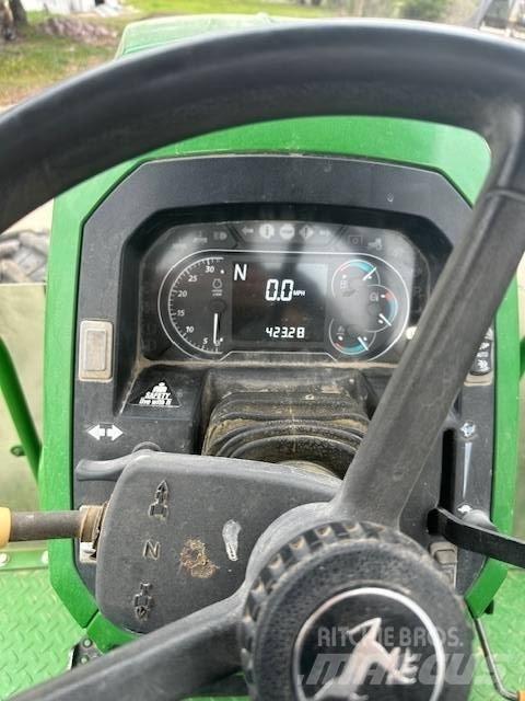John Deere 6120 E Traktorid