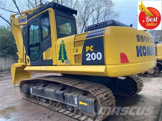 Komatsu PC 200 Roomikekskavaatorid