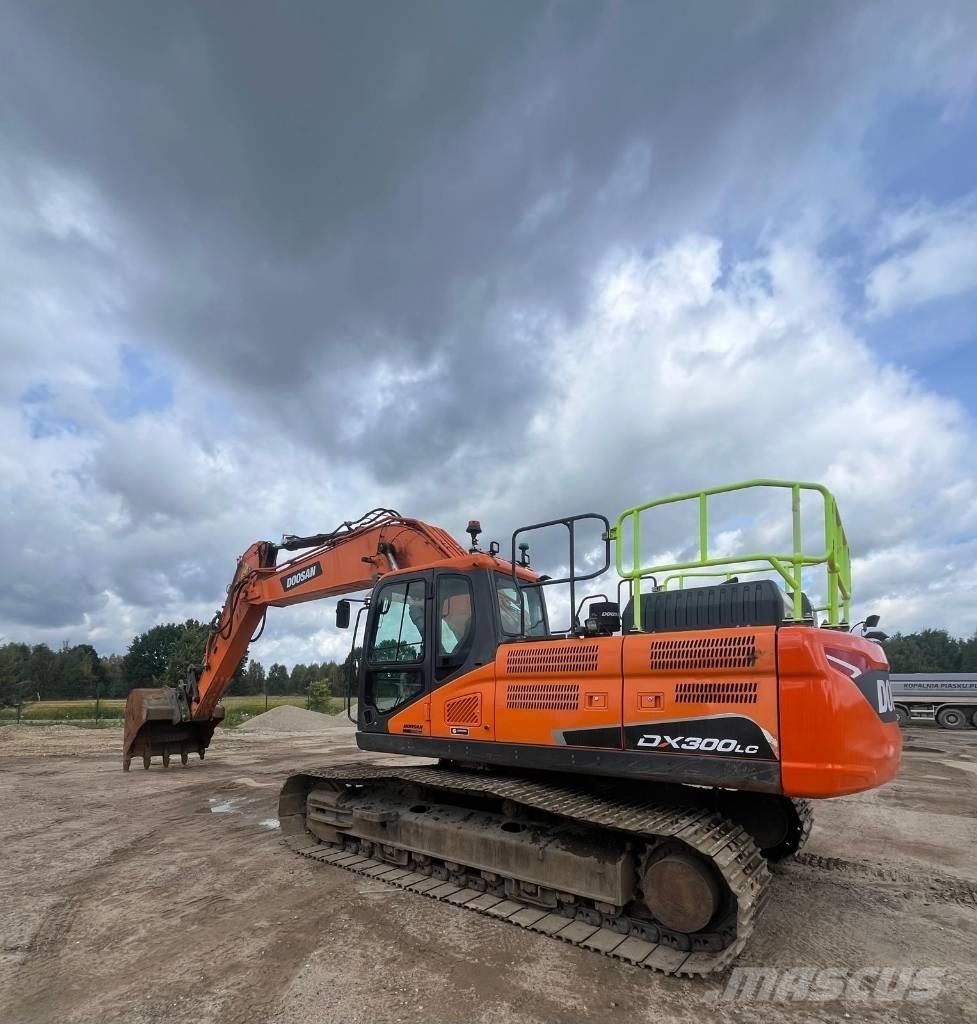 Doosan DX300-LC-7 Roomikekskavaatorid