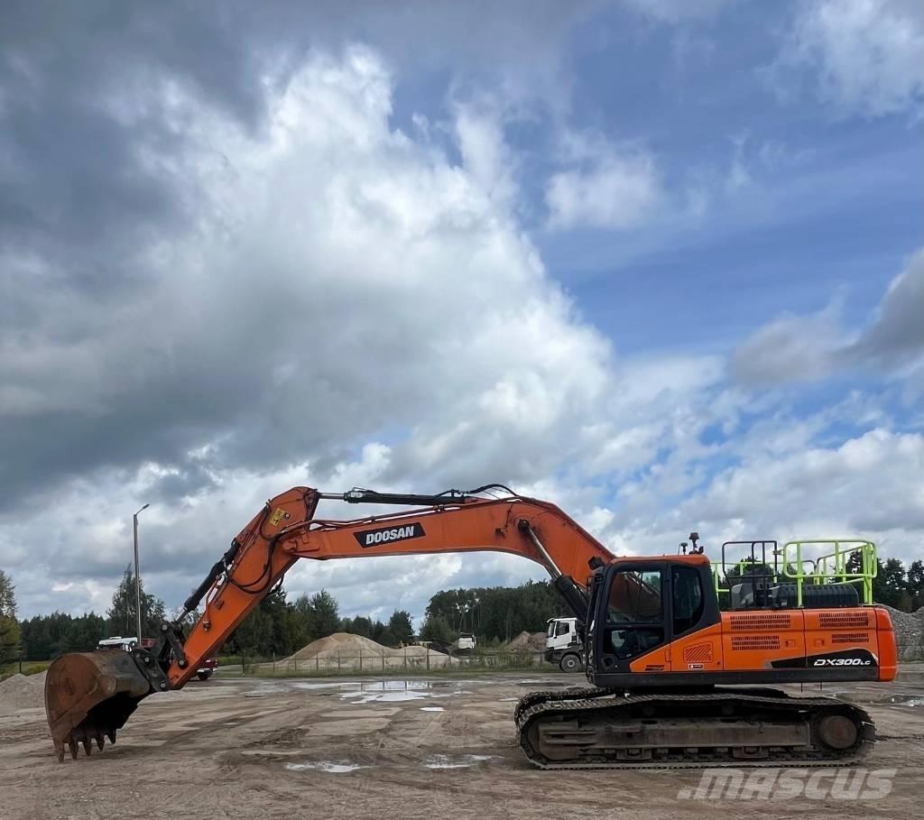 Doosan DX300-LC-7 Roomikekskavaatorid