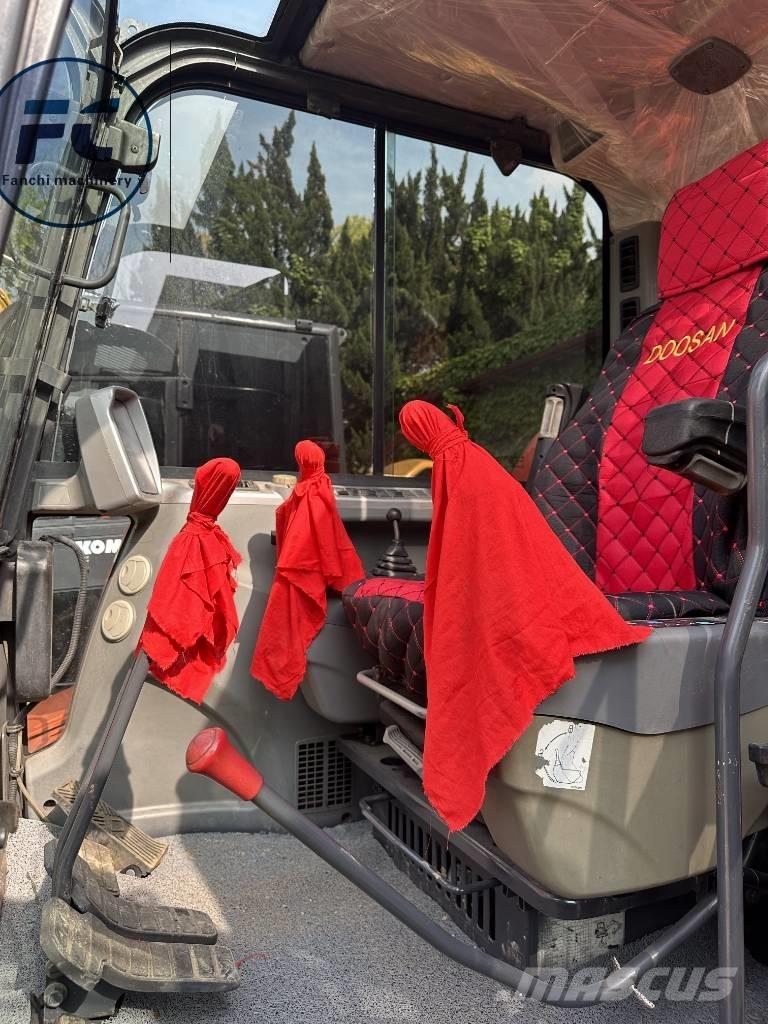 Doosan DX 60-9 C Roomikekskavaatorid