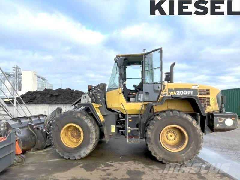 Komatsu WA 200 PT-5 Rataslaadurid
