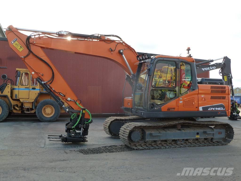 Doosan DX140LC-5 Roomikekskavaatorid