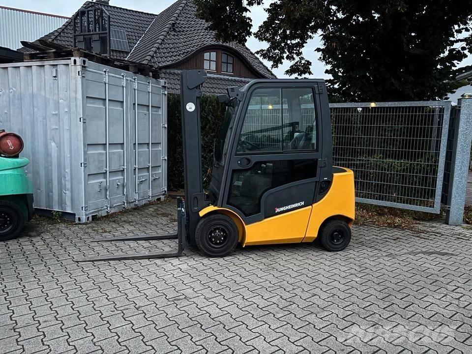 Jungheinrich DFG 320 Diiseltõstukid