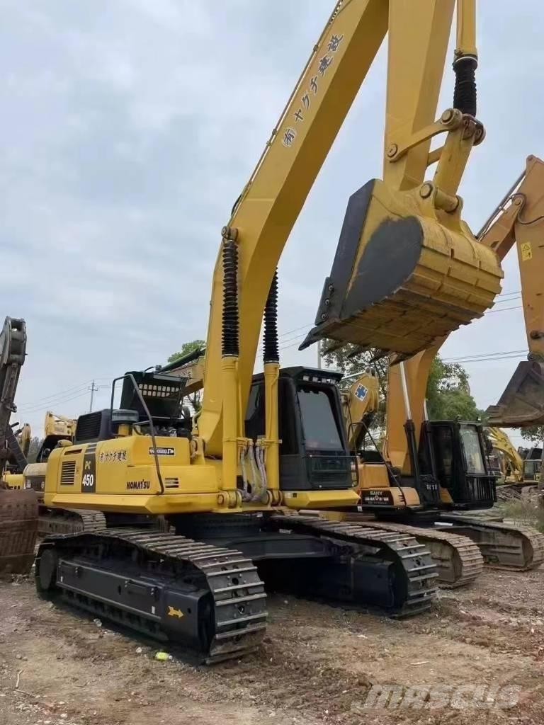 Komatsu PC450-8 Roomikekskavaatorid