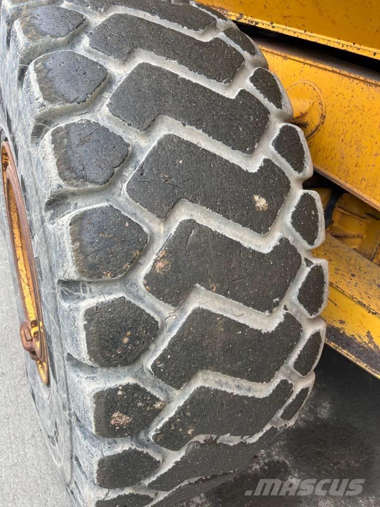 Volvo A 25 G Liigendraamiga pinnaseveokid