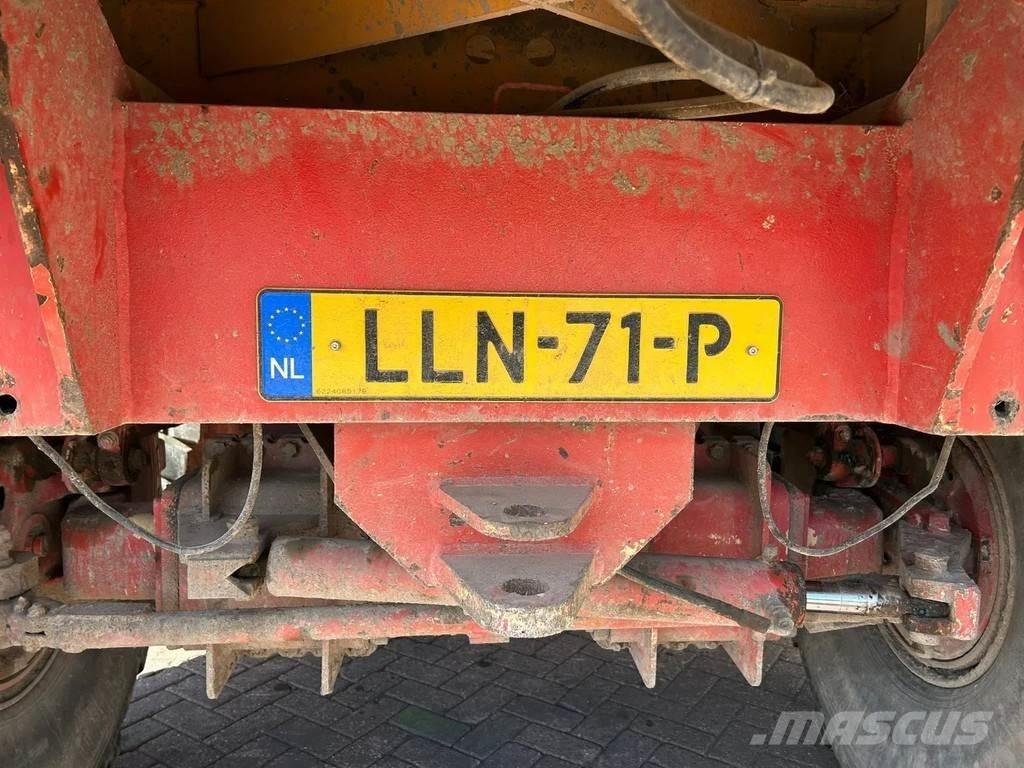 Jako Tiger 240S Kommunaalteenuste tehnika