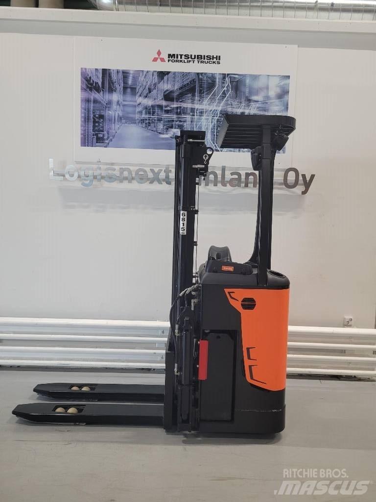 Rocla SST 16 ACI Platvormiga virnastajad