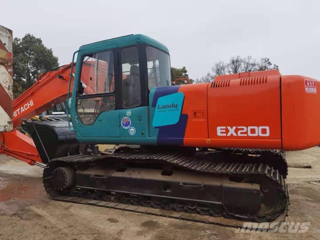 Hitachi EX 200 Roomikekskavaatorid
