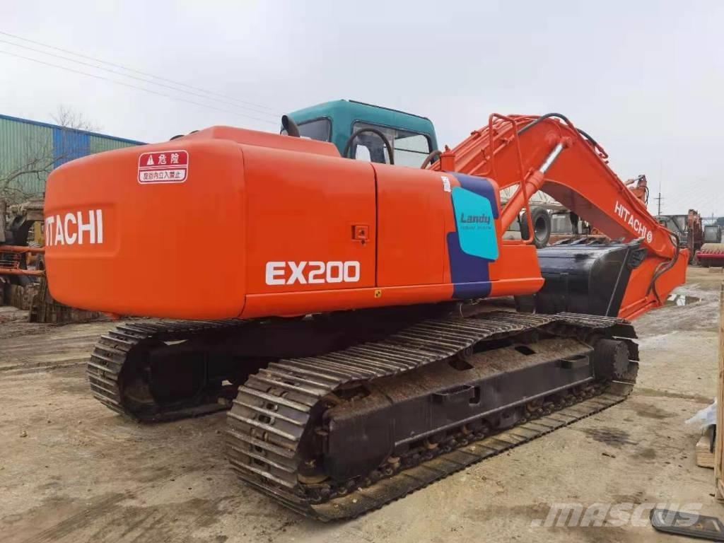 Hitachi EX 200 Roomikekskavaatorid