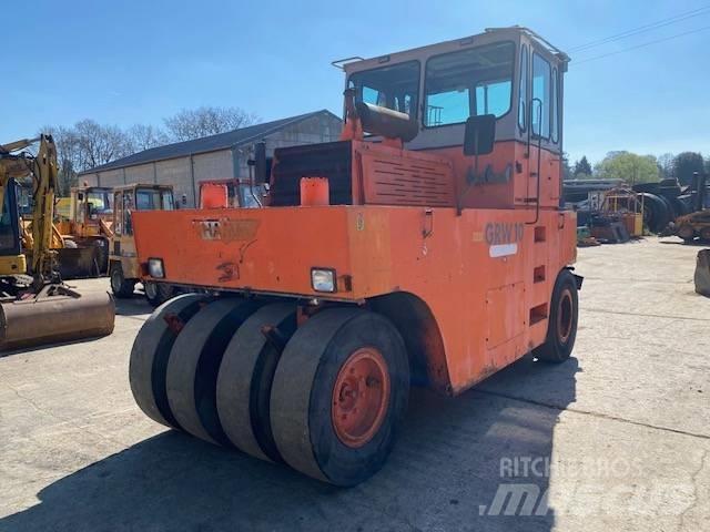 Hamm GRW 10 Pneumorehvidega rullid